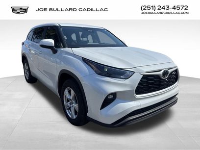 Used 2024 Toyota Highlander LE