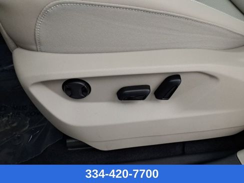 New 2026 Volkswagen Atlas SE image 19