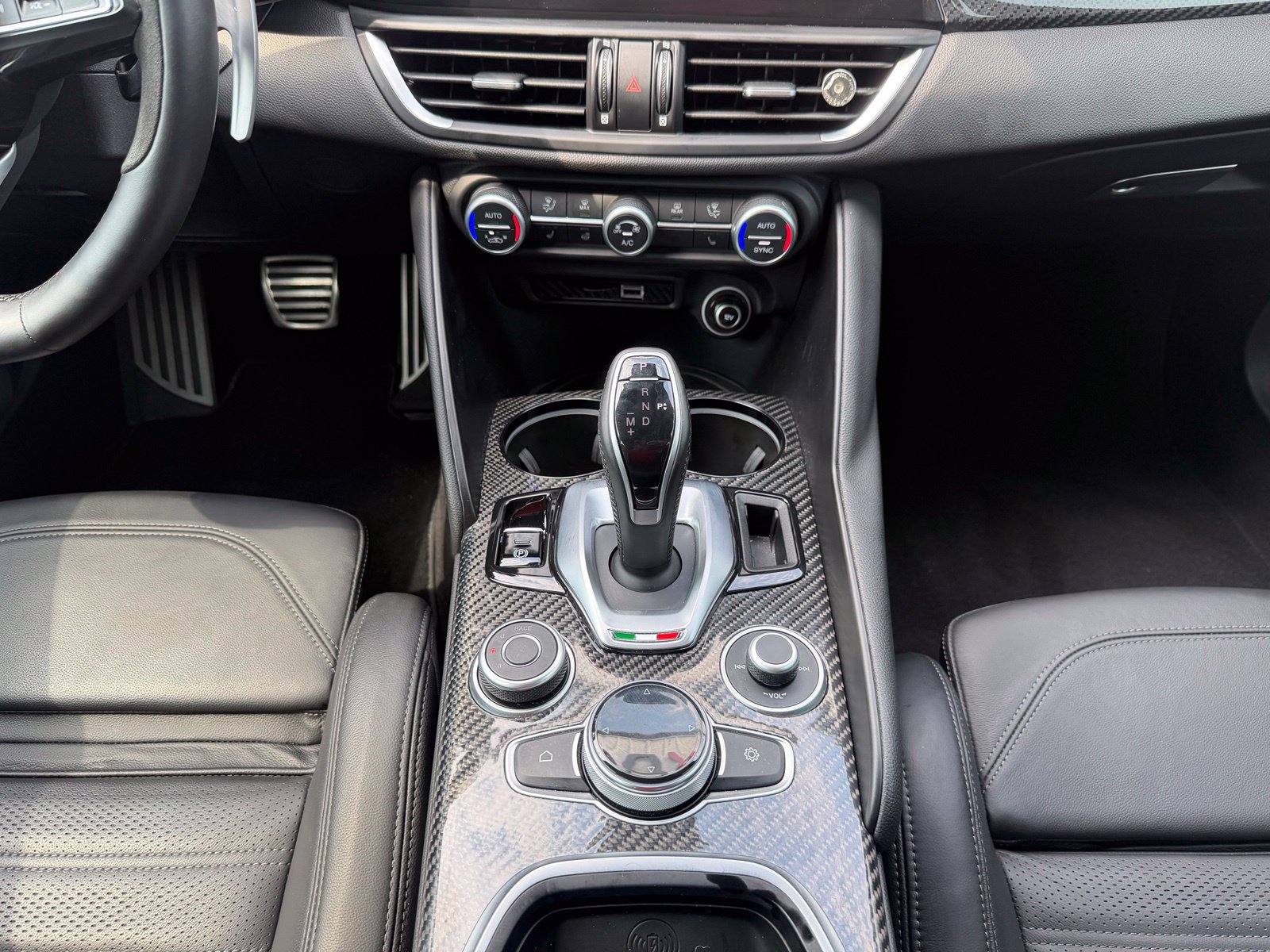 Used 2023 Alfa Romeo Giulia Quadrifoglio w/ Active Assist Plus Package RWD image 17
