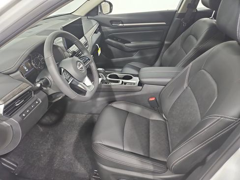 New 2025 Nissan Altima 2.5 SL image 10