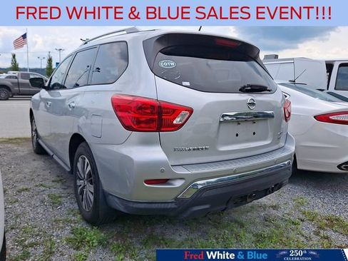 Used 2017 Nissan Pathfinder SV w/ Trailer Tow Package AWD/4WD image 6
