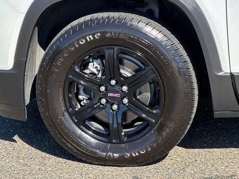 Used 2022 GMC Acadia AT4 w/ Technology Package image 49