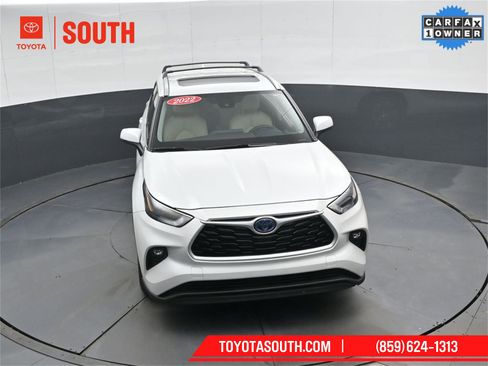 Used 2022 Toyota Highlander XLE image 57