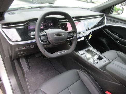 Used 2025 Jeep Wagoneer S Limited image 16