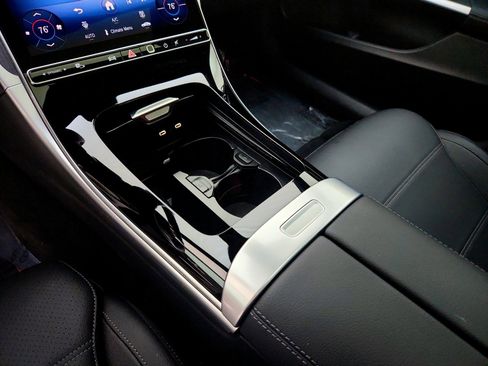 Certified 2025 Mercedes-Benz C 300 Sedan image 21