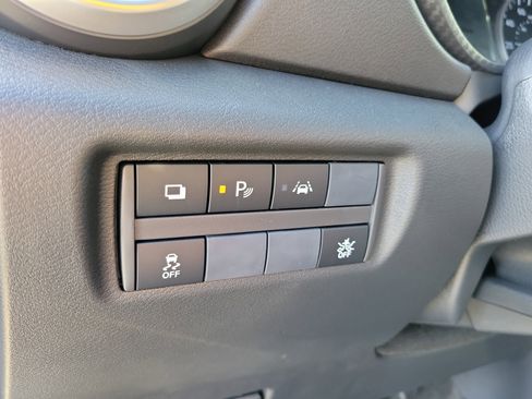 New 2025 Nissan Versa S w/ Trunk Package FWD image 21