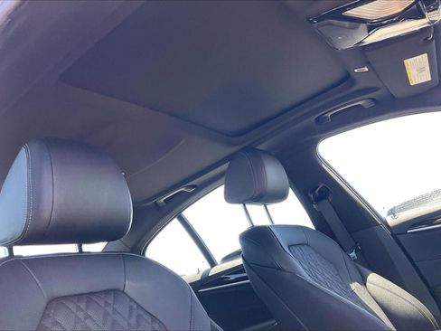 Used 2023 BMW 530e w/ M Sport Package RWD image 19