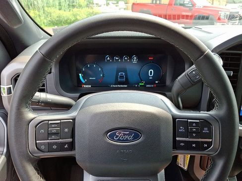 Used 2024 Ford F150 XLT w/ Mobile Office Package image 20