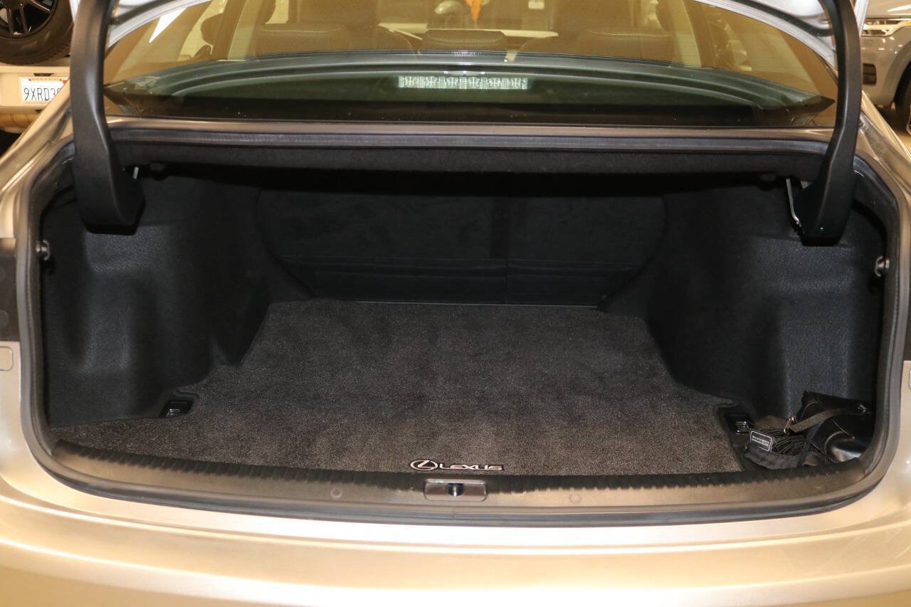 Used 2016 Lexus IS 200t w/ Navigation System Package RWD image 84