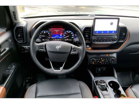 Used 2024 Ford Bronco Sport Outer Banks w/ Tech Package image 6