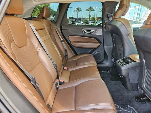 Used 2019 Volvo XC60 T6 Inscription w/ Protection Package Premier AWD/4WD image 28