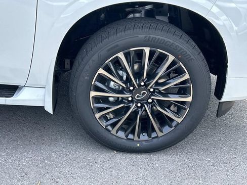 New 2026 INFINITI QX80 Autograph w/ Premium Cargo Package AWD/4WD image 9