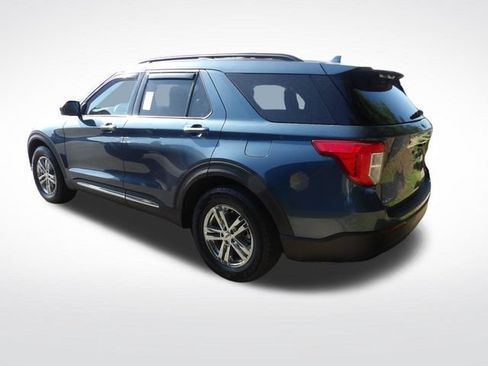 Used 2020 Ford Explorer XLT RWD image 9