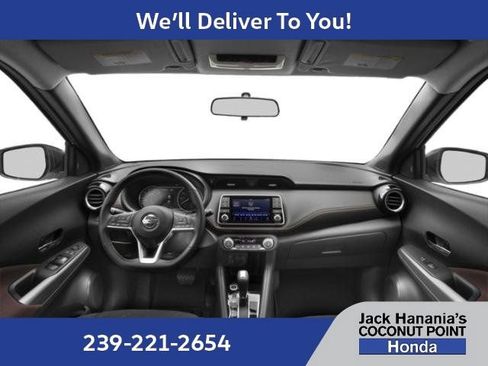 Used 2020 Nissan Kicks SR FWD image 11