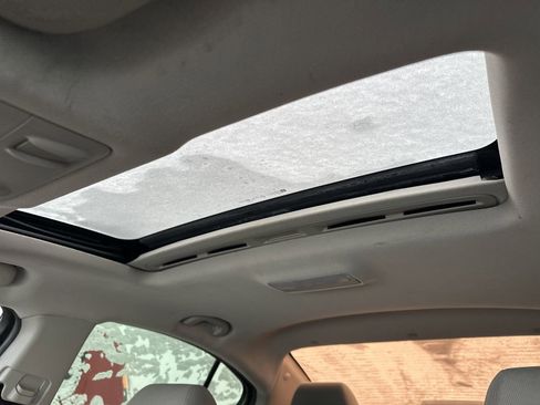 Used 2016 Chevrolet Cruze LT w/ Sun And Sound Package image 35