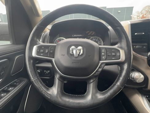 Used 2019 RAM 1500 Laramie image 17