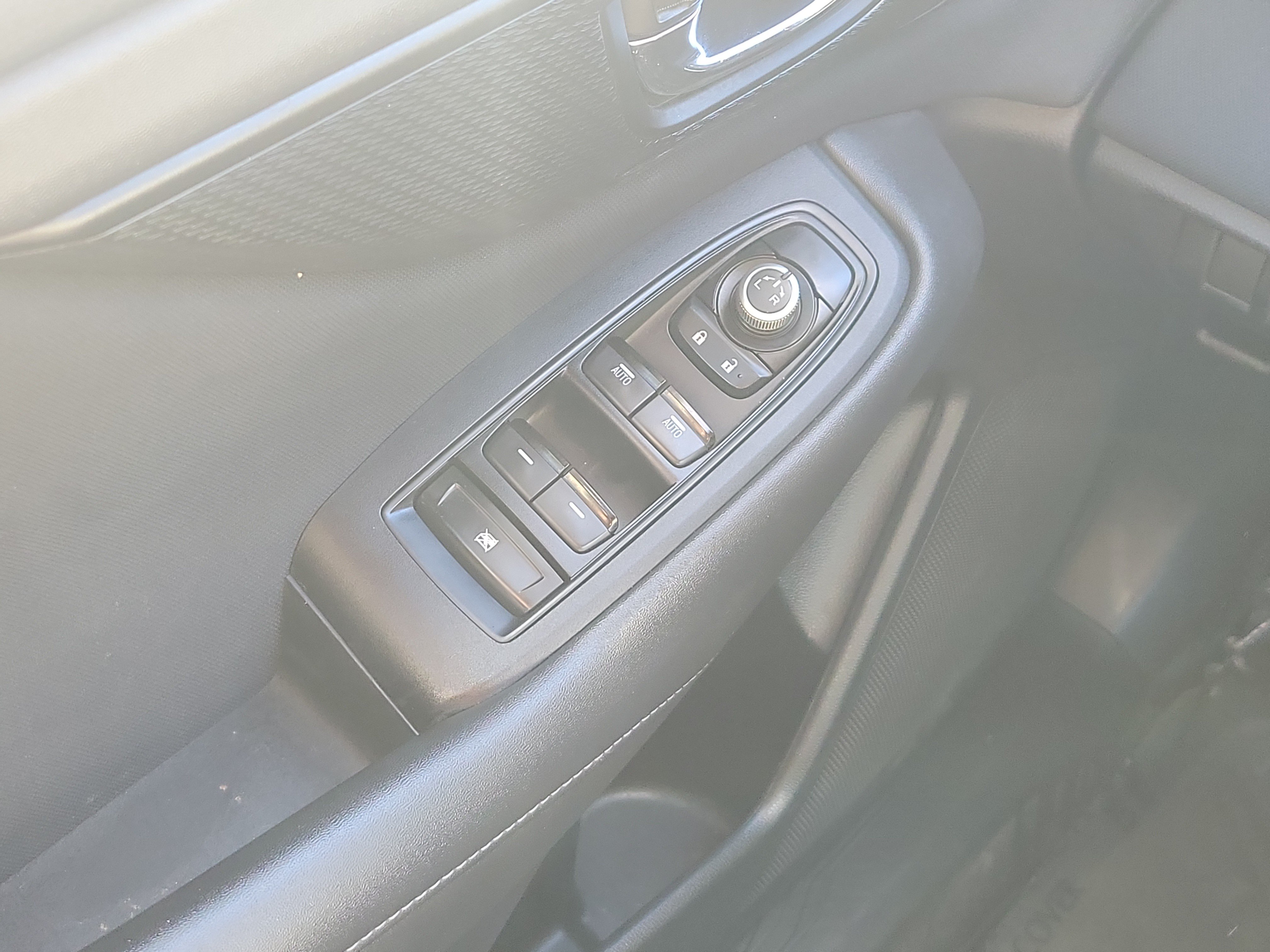 Used 2024 Subaru Outback Premium AWD/4WD image 20