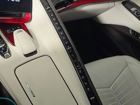 Used 2020 Chevrolet Corvette Stingray Premium Cpe w/ 3LT Preferred Equipment Group image 35