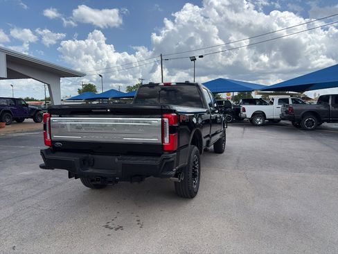 Used 2024 Ford F350 Platinum w/ FX4 Off-Road Package AWD/4WD image 5