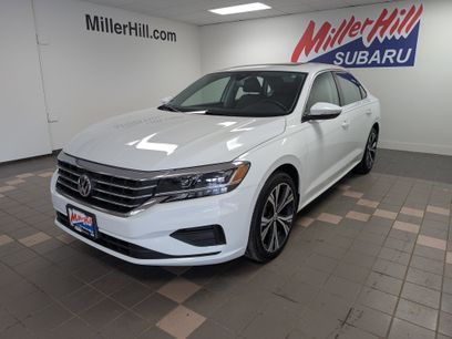 Used 2022 Volkswagen Passat 2.0T SE