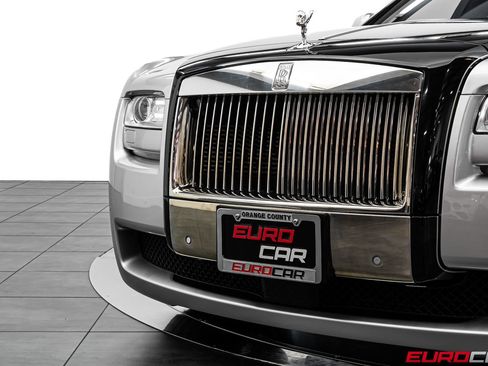 Used 2014 Rolls-Royce Ghost RWD image 13