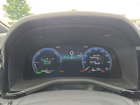 Used 2025 Toyota Camry XSE FWD image 29