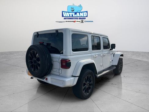 Certified 2021 Jeep Wrangler Unlimited Sahara AWD/4WD image 5