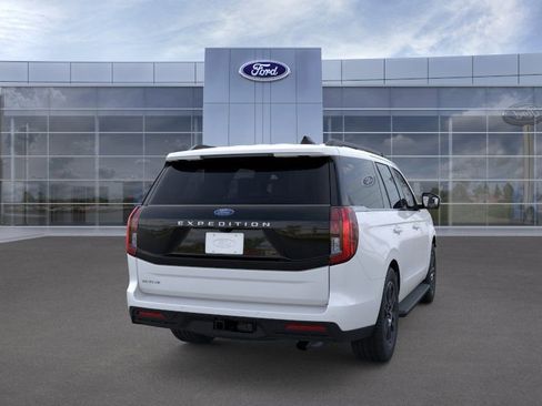 New 2025 Ford Expedition Active RWD image 8