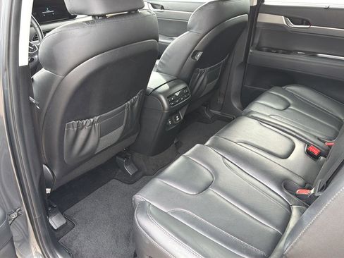 Used 2022 Hyundai Palisade SEL w/ 8P Bench Seat Package FWD image 15