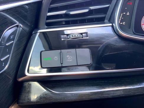 Used 2020 Audi Q7 2.0T Premium Plus w/ Premium Plus Package image 35