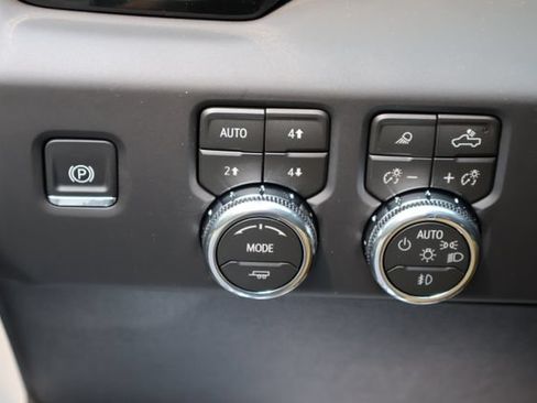New 2026 GMC Sierra 2500 AT4 w/ LPO, Black Badging Package AWD/4WD image 14