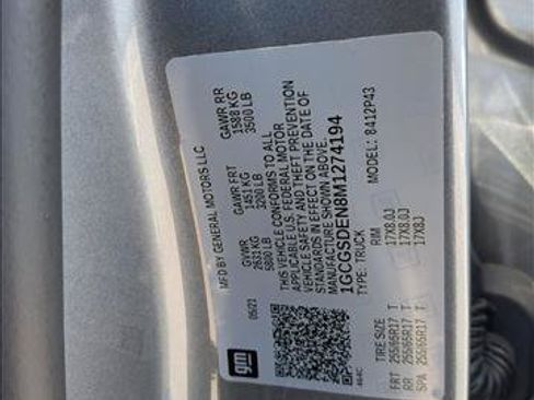 Used 2021 Chevrolet Colorado Z71 w/ Safety Package RWD image 16