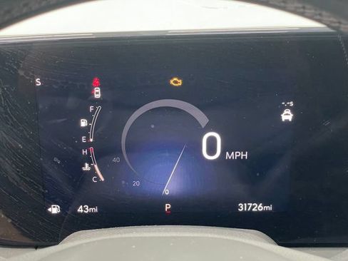 Used 2024 Buick Envista Preferred w/ Convenience I Package FWD image 2