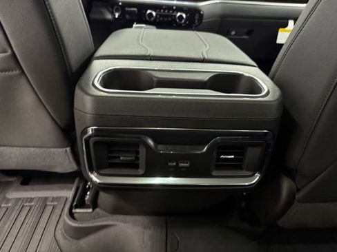 New 2026 GMC Sierra 1500 Elevation w/ Elevation Premium Package AWD/4WD image 17