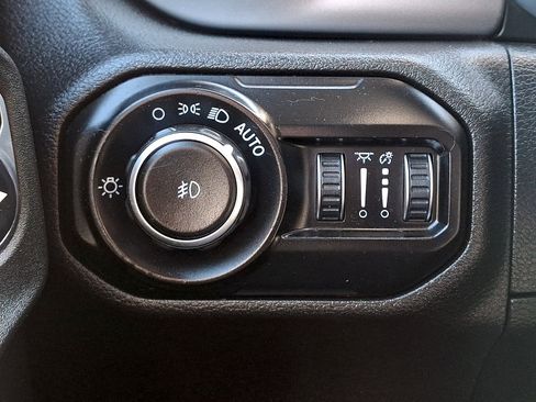 Used 2021 Jeep Wrangler Unlimited Sport AWD/4WD image 29