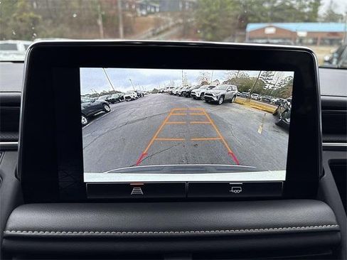 Used 2023 GMC Yukon SLT image 18