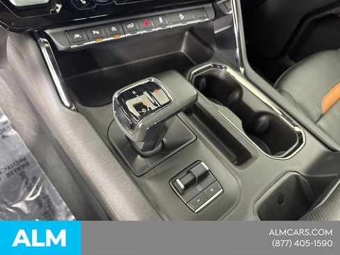 Used 2024 GMC Sierra 1500 AT4 w/ Technology Package AWD/4WD image 36
