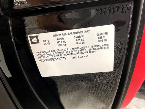 Used 2005 Chevrolet Corvette Convertible w/ Preferred Equipment Group RWD image 34