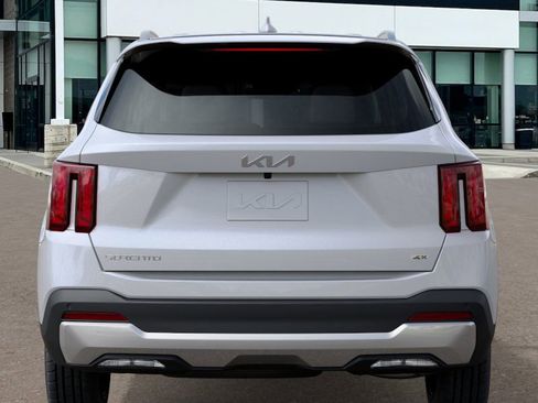 New 2025 Kia Sorento S image 14