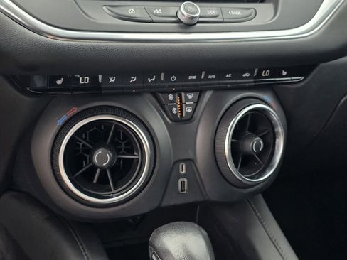 Used 2022 Chevrolet Blazer LT w/ Redline Edition FWD image 19
