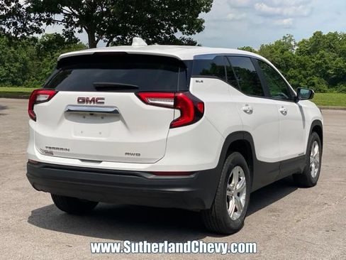 Used 2024 GMC Terrain SLE AWD/4WD image 7