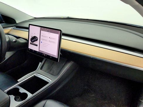 Used 2023 Tesla Model 3 Standard Range image 26