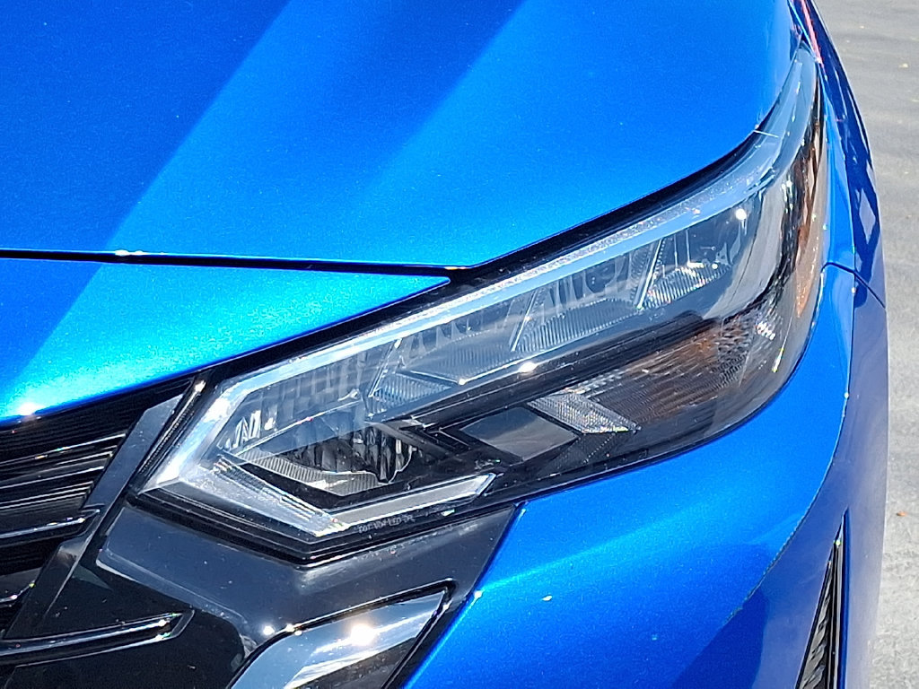 Used 2025 Nissan Sentra SR FWD image 9