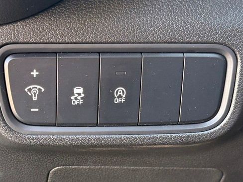 Used 2024 Kia Soul LX w/ Option Group 015 FWD image 16