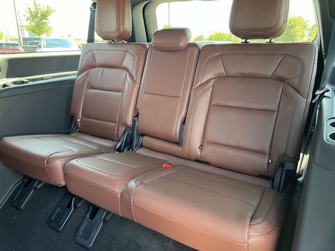 New 2025 Lincoln Navigator L Reserve image 27