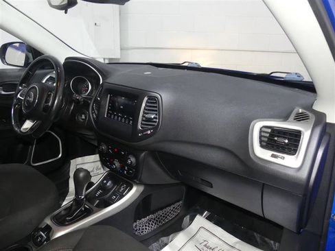 Used 2019 Jeep Compass Sport w/ Cold Weather Group image 22