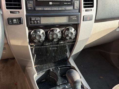 Used 2007 Toyota 4Runner Limited image 20