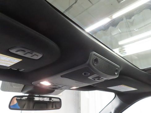 Used 2022 Ford F250 Lariat w/ Black Appearance Pkg AWD/4WD image 24