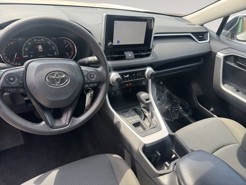Used 2023 Toyota RAV4 LE AWD/4WD image 10
