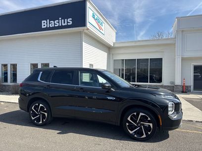 Used 2024 Mitsubishi Outlander 4WD Plug-In Hybrid